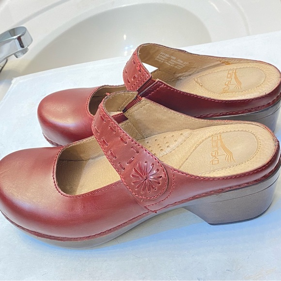 Dansko Mary Jane Clog Size 37 US Women Size 6, excellent condition clean - Picture 7 of 11